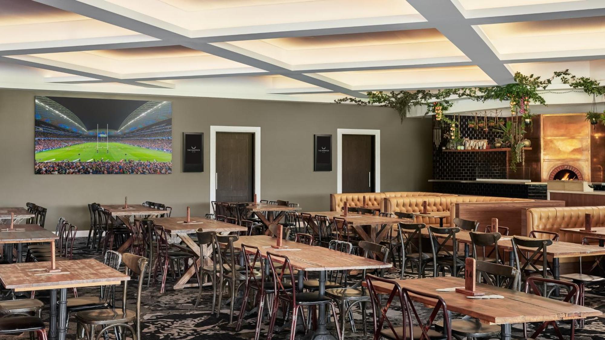 Holiday Inn Warwick Farm By Ihg Exterior photo